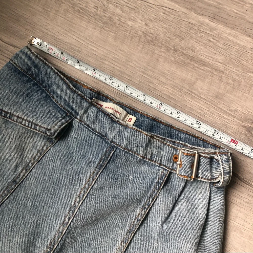 Girls size 8 Levi's® High Rise Cargo Jean Skort